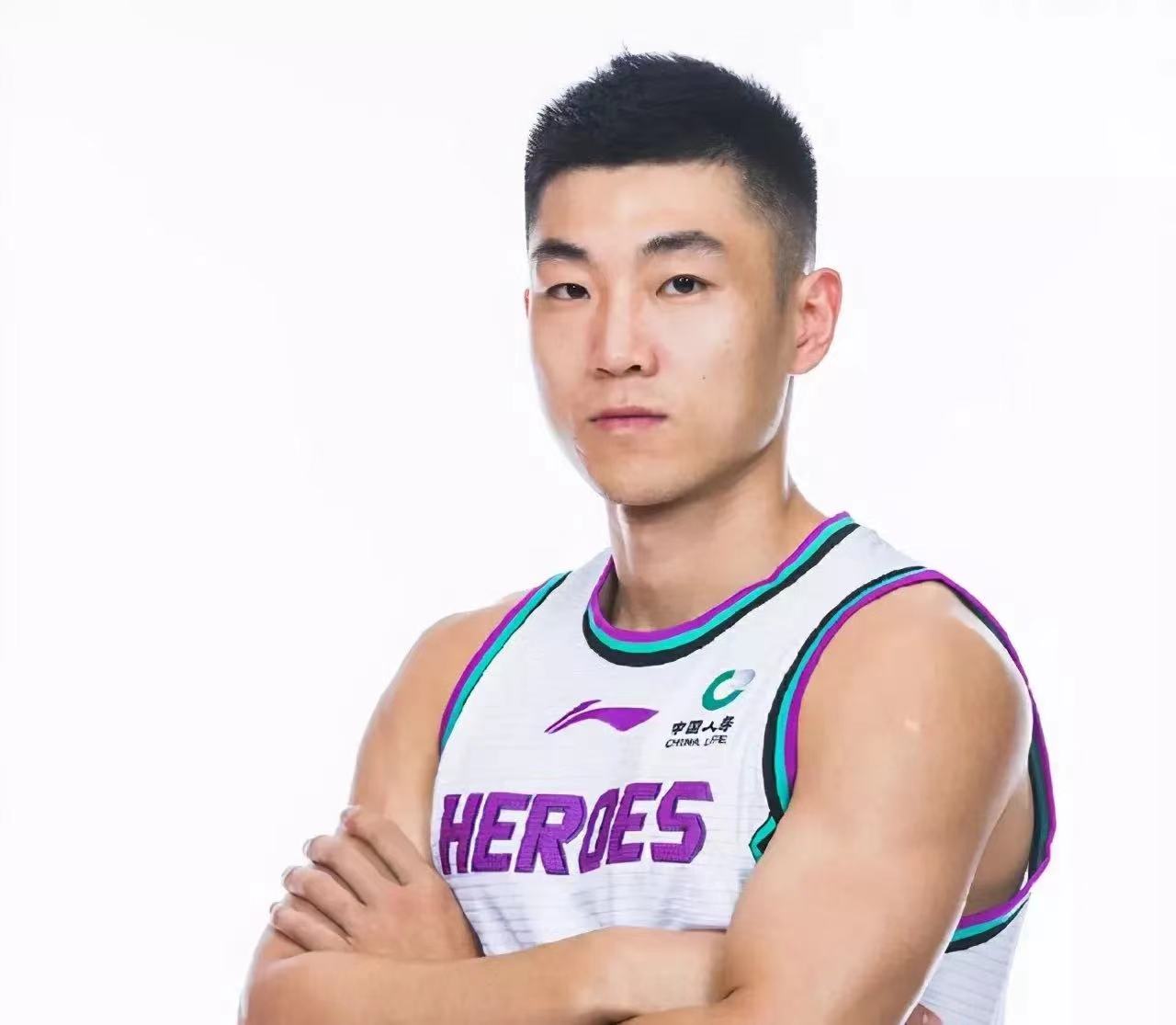 开云体育-魔术完胜广州队，高诗岩扛起全队