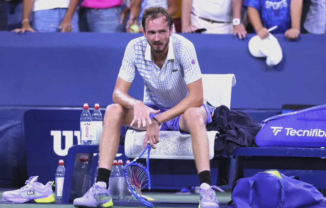 开云体育在线-美网轻取法网，梅德韦杰夫刷新纪录