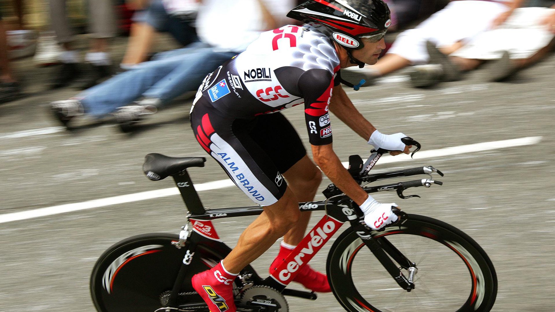 绿茵场上的篮球巨星，欧冠决赛之夜，西亚卡姆在篮球圣殿加冕