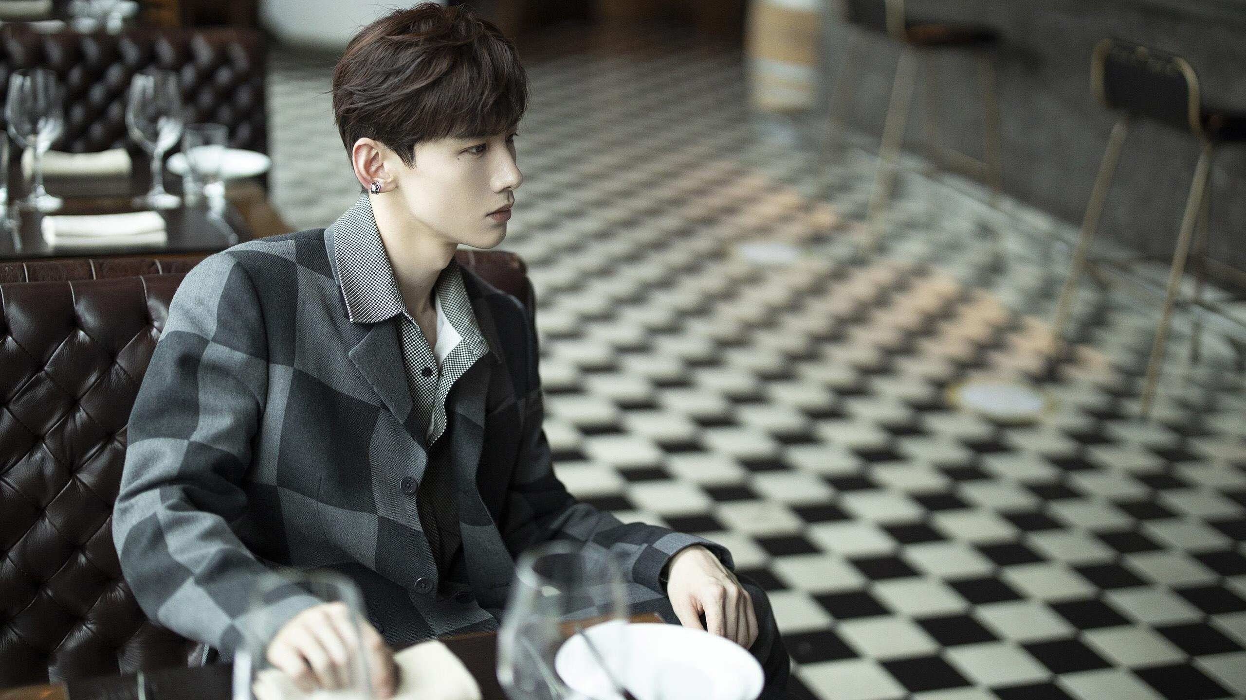 黑色闪电，当阿克的魔法遇见巴拉圭的钢铁洪流