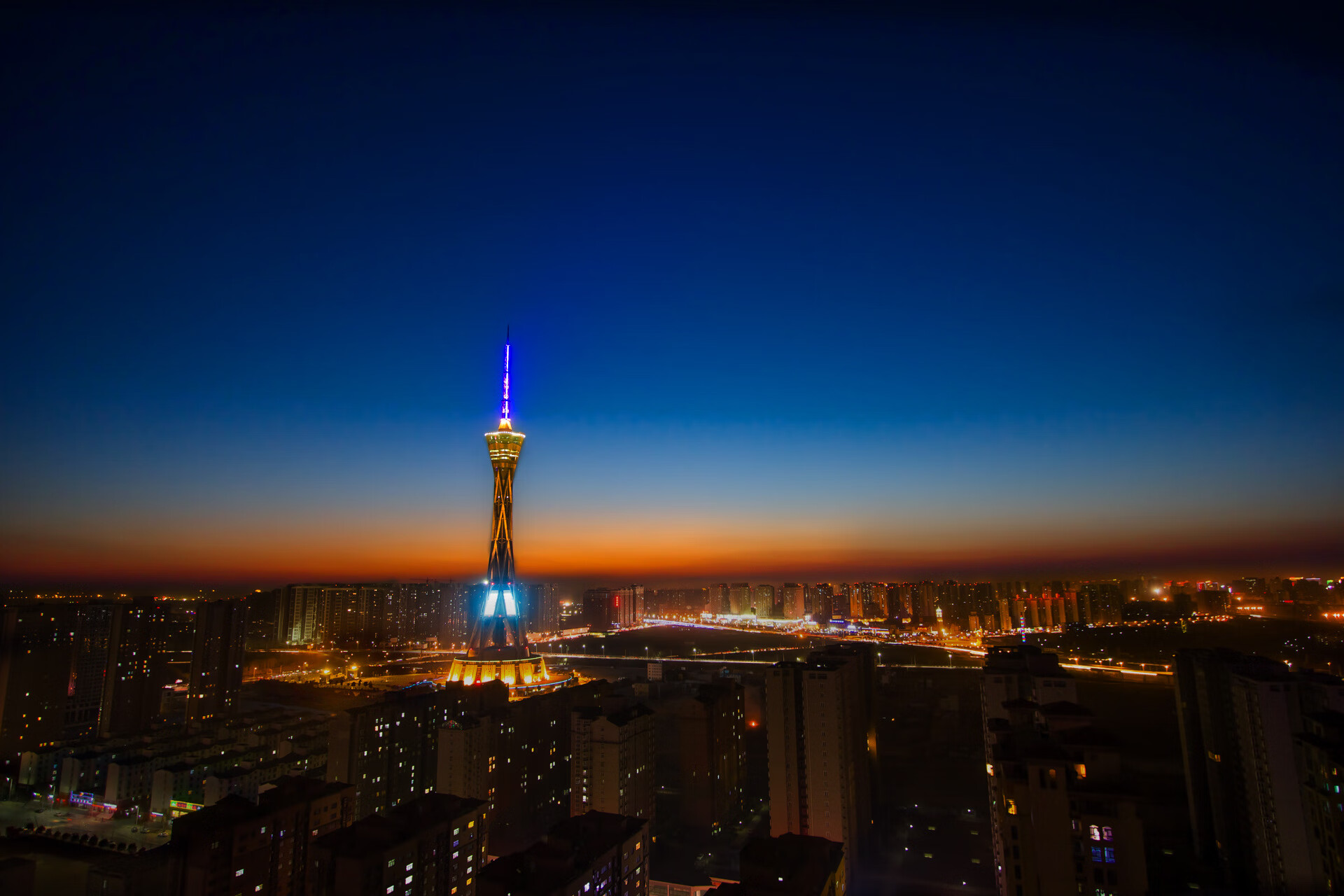 霍勒迪,跨越半场的独奏,勇士攻防转换的中场艺术家